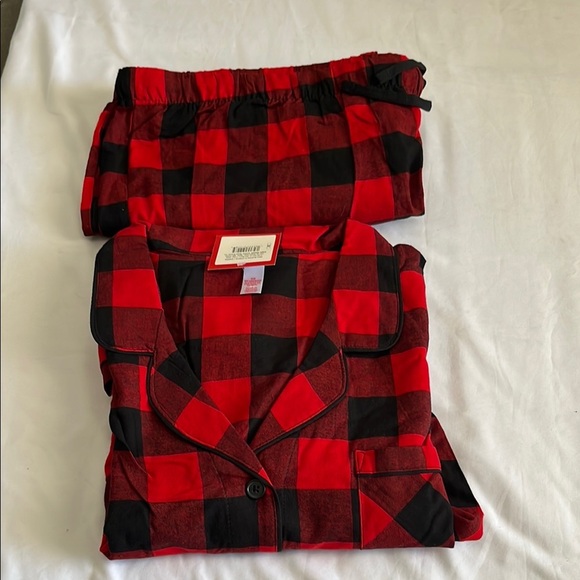 Wondershop Red and Black Casual Button Down Shirt - Picture 13 of 13